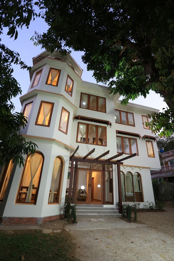 Mango Hill Inn Γιανγκόν Εξωτερικό φωτογραφία