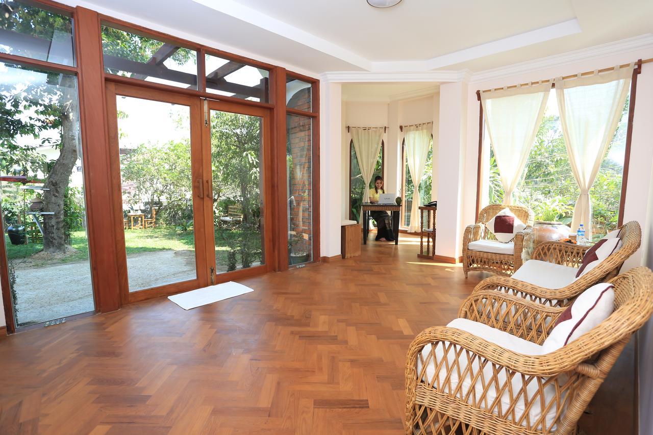 Mango Hill Inn Γιανγκόν Εξωτερικό φωτογραφία