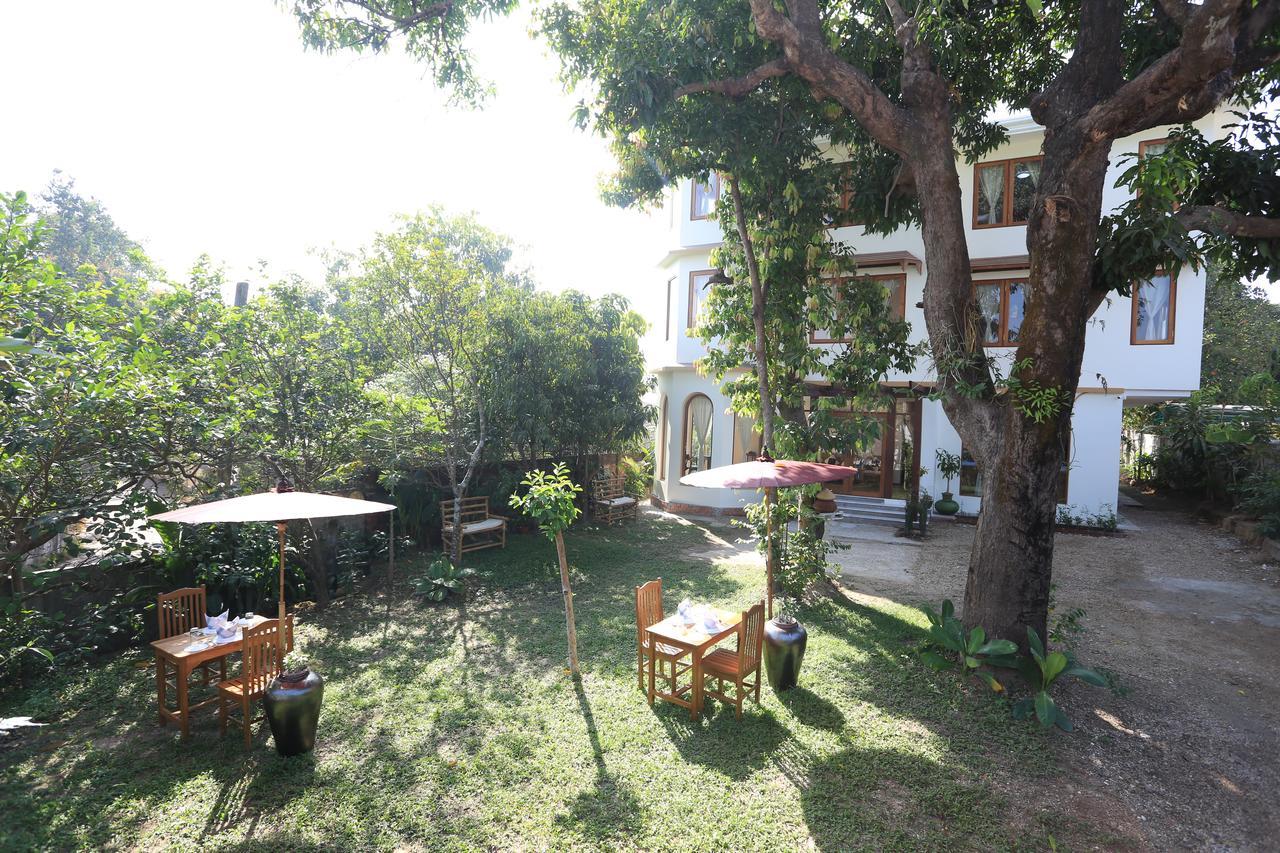 Mango Hill Inn Γιανγκόν Εξωτερικό φωτογραφία