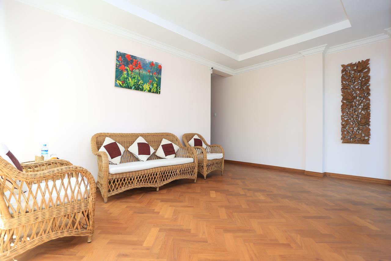 Mango Hill Inn Γιανγκόν Εξωτερικό φωτογραφία