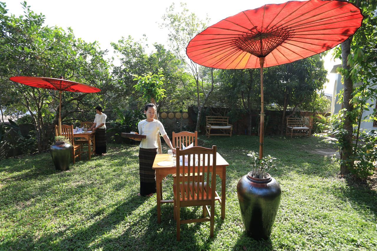 Mango Hill Inn Γιανγκόν Εξωτερικό φωτογραφία