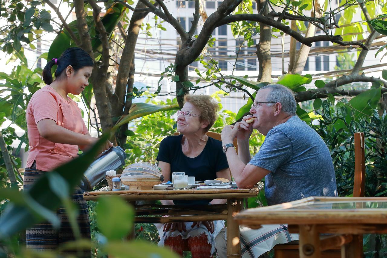 Mango Hill Inn Γιανγκόν Εξωτερικό φωτογραφία