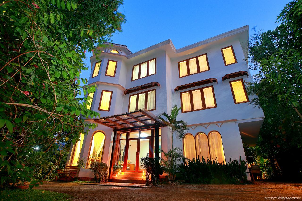 Mango Hill Inn Γιανγκόν Εξωτερικό φωτογραφία