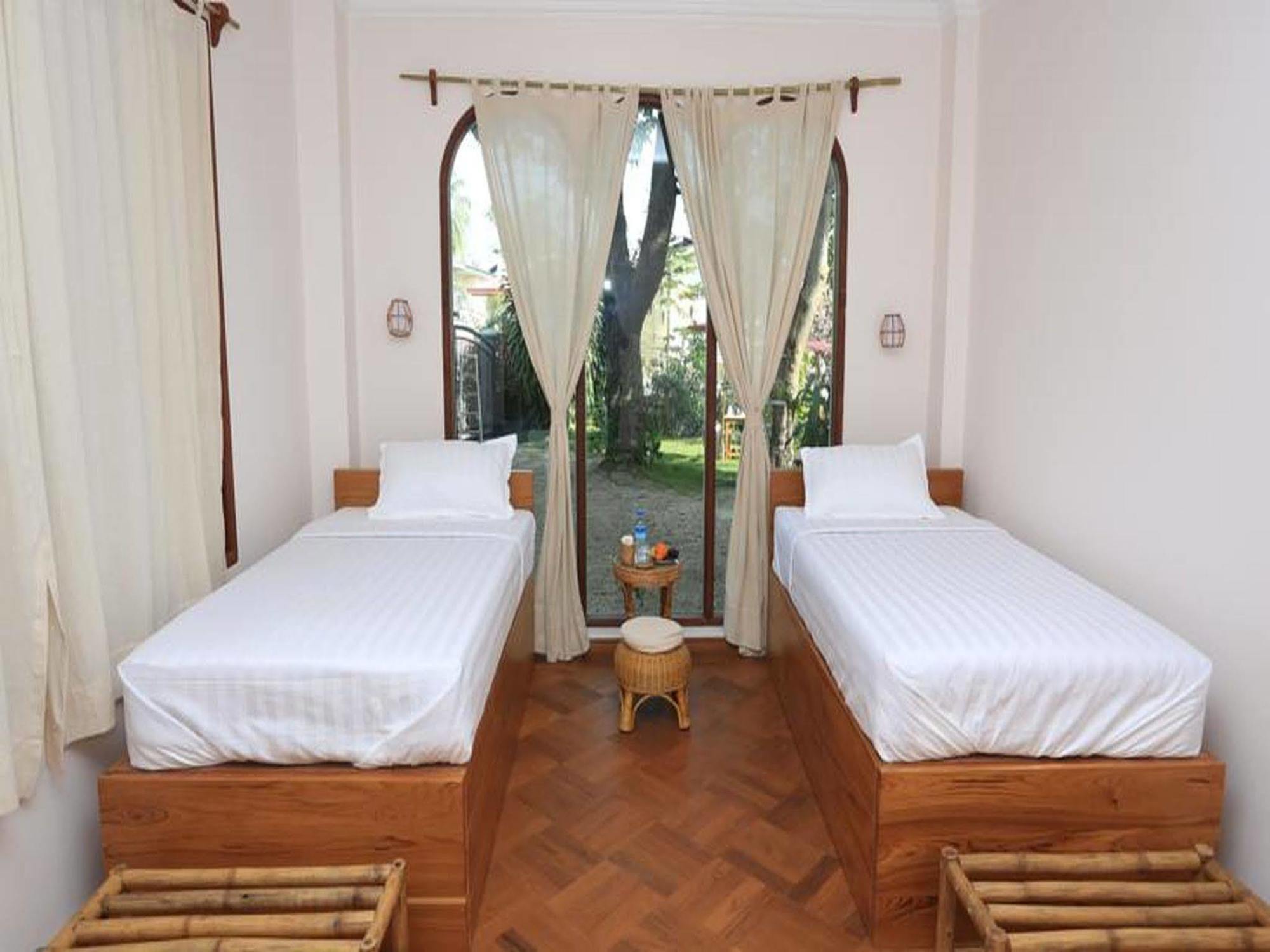 Mango Hill Inn Γιανγκόν Εξωτερικό φωτογραφία