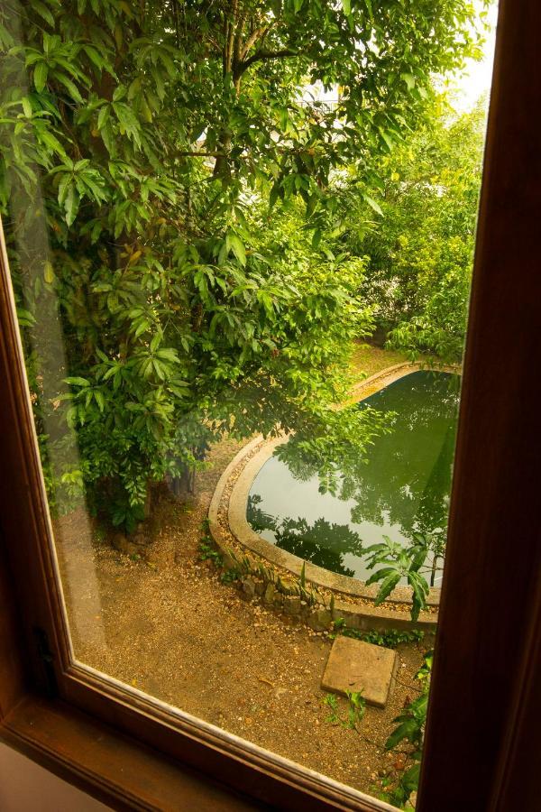 Mango Hill Inn Γιανγκόν Εξωτερικό φωτογραφία
